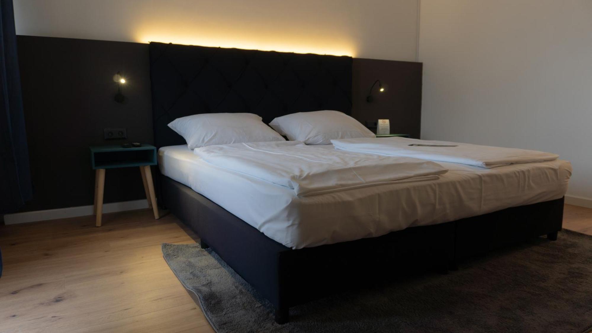 Haven Hotels - Hotel Am Stadion Leverkusen Esterno foto