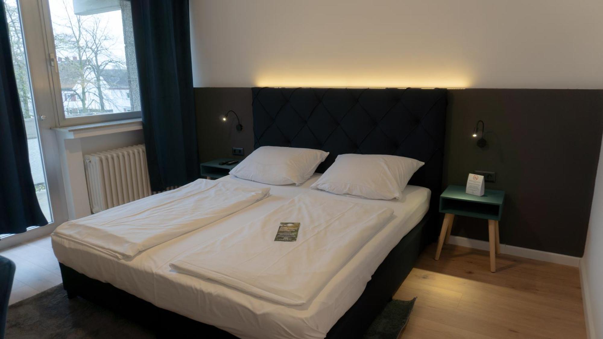 Haven Hotels - Hotel Am Stadion Leverkusen Esterno foto