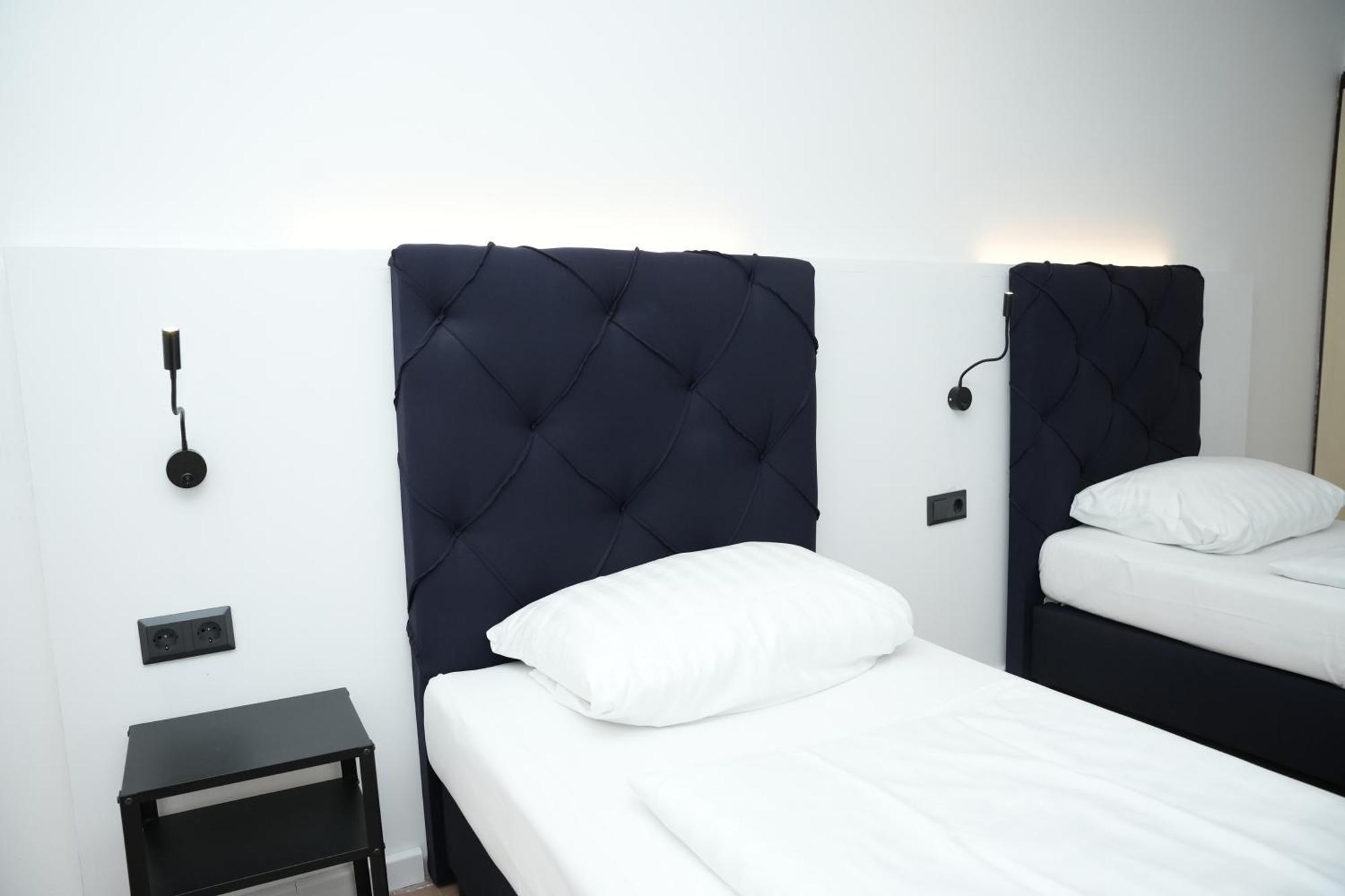 Haven Hotels - Hotel Am Stadion Leverkusen Esterno foto